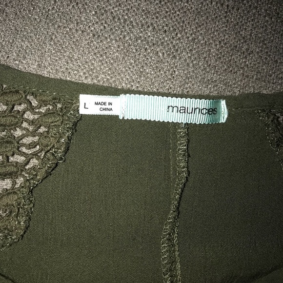 women’s top - Picture 2 of 2